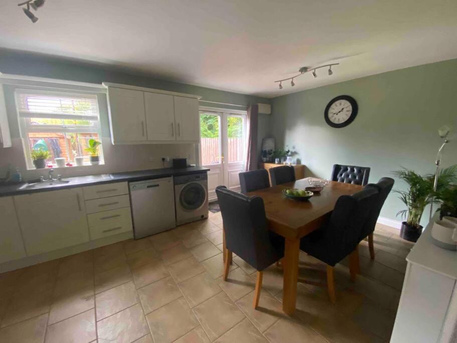 Villa Loughview Gardens - Family Friendly Omagh Esterno foto